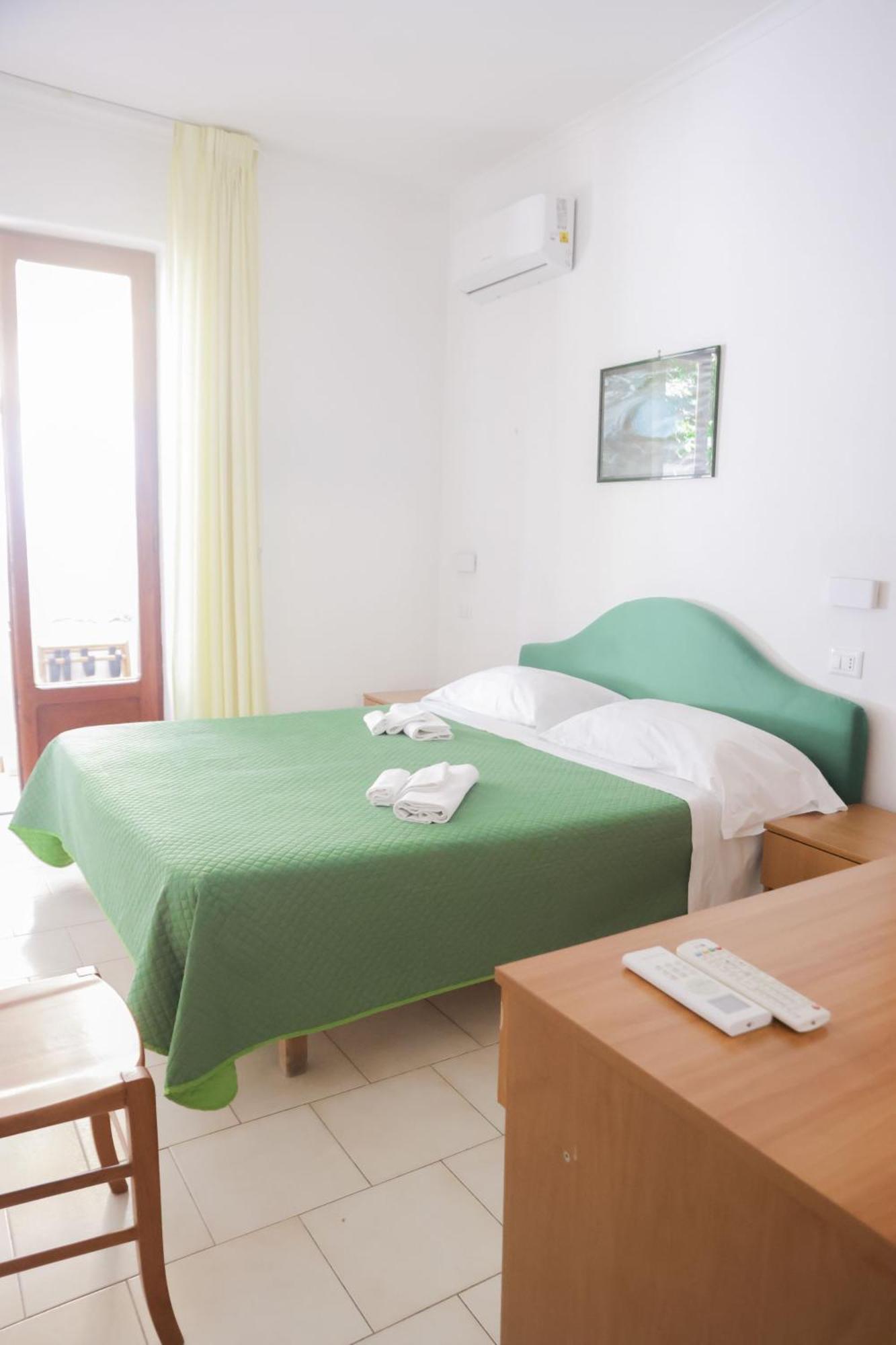 Hotel Cesotta Forio di Ischia المظهر الخارجي الصورة